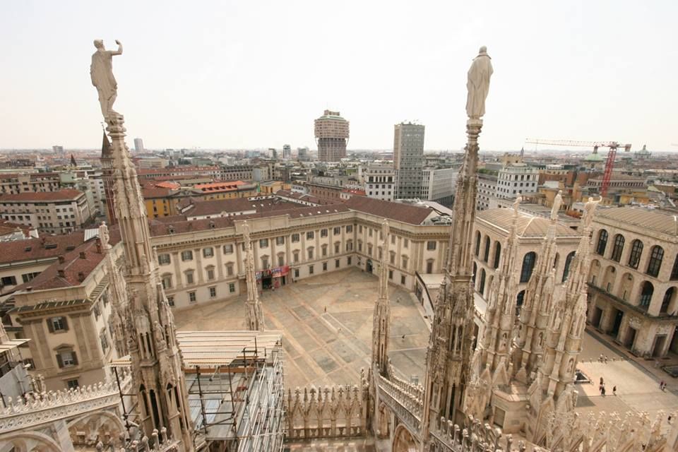 Milan par le Duomo