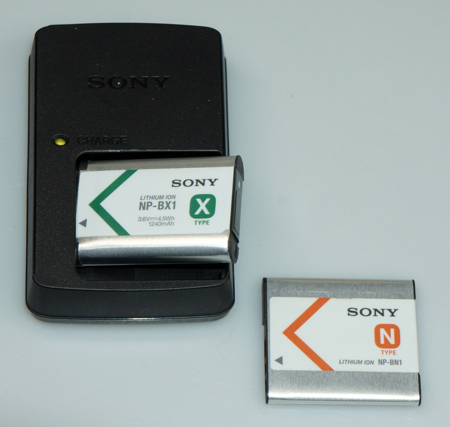 NP-BX1  charger for NP-BN1.jpg