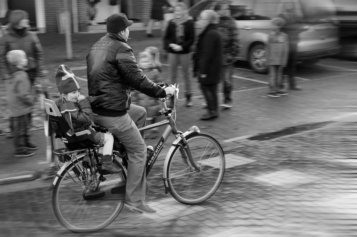 On the 5th of December the Dutch celebrate Sinterklaas, its a time when all the good children get presents and sweets. But 2 weeks before that Sinterklaas arrives by boat from Spain so all the children come out to celebrate his arrival in there local town