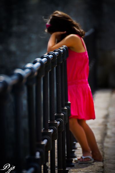 LA PETITE FILLE DU PONT