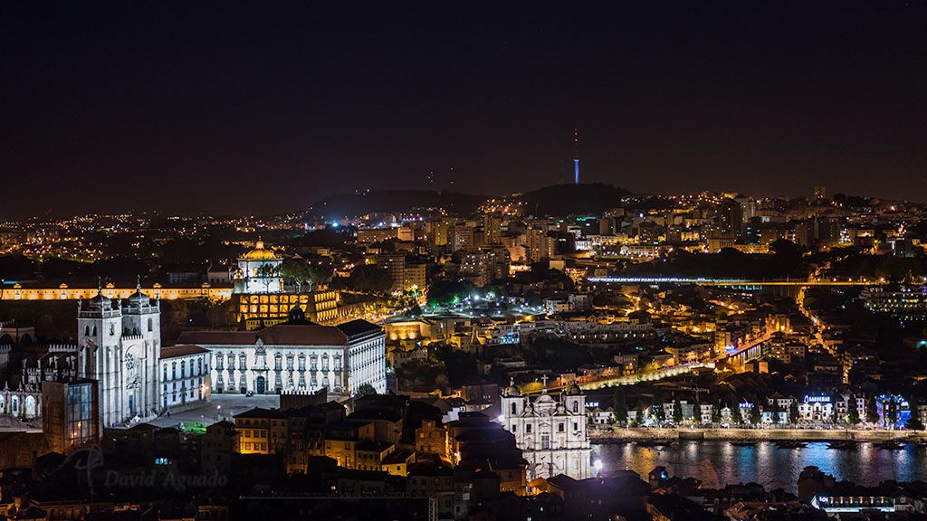 Oporto en Portugal desde la Torre dos clerigos