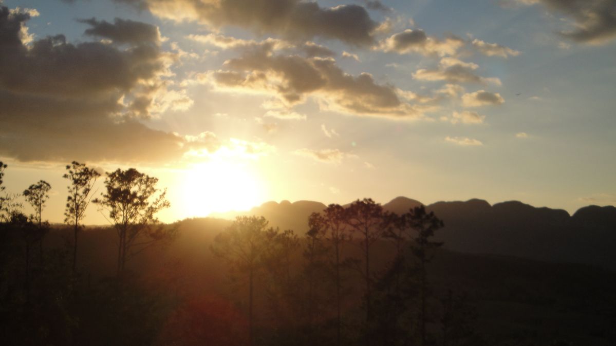 Sunset in Vinales