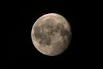 Vollmond aufgenommen mit Zoom-Objektiv.