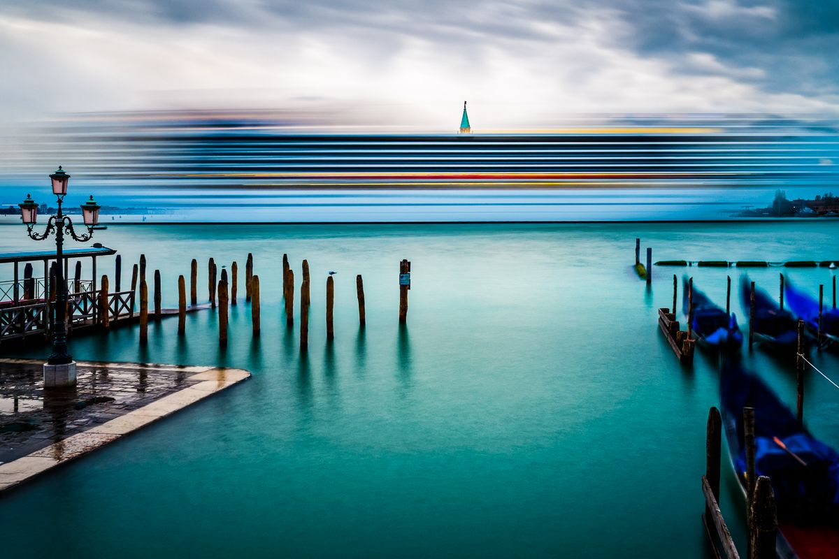 Cruise ship in Venice by Blende22.jpg Cruise ship in Venice by Blende22.jpg