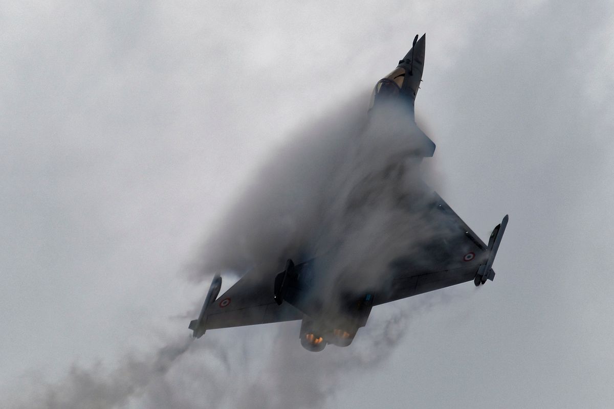 Solo Display der 129/4-GH Rafale C ETR03.004, die schönen Ablösungen wurden durch Regen verursacht. Location : NATO Tiger Meet 2019 in Mont-de-Marsan