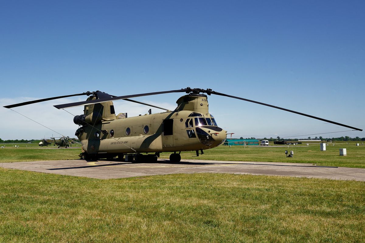 13-08434 CH-47F Chinook 1-214 AVN / Lokation : 6. Kujawski Helicopter Picnic ( Helikopter-Picknick ) in Inowrocław-Latkowo