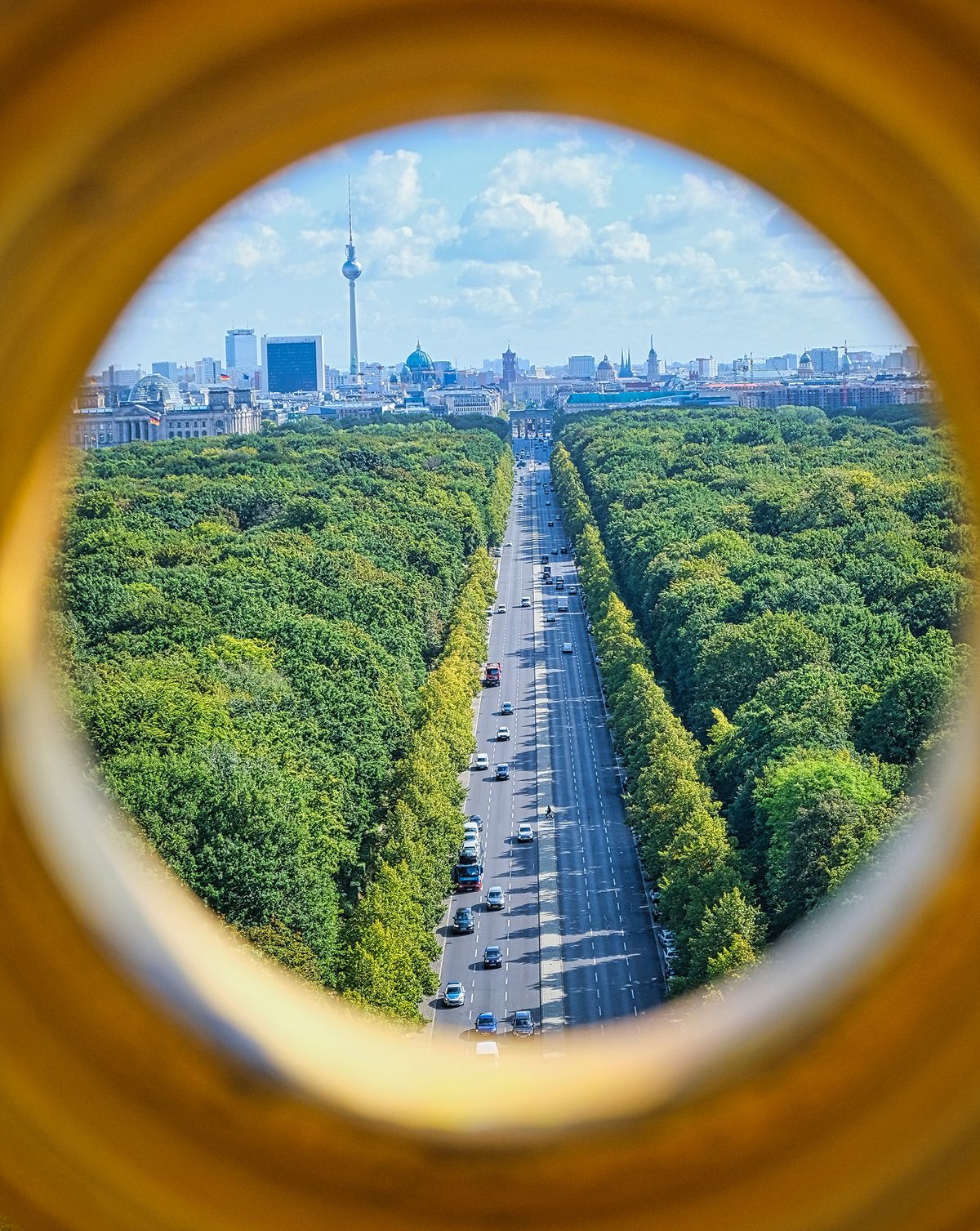 view on Berlin boulevard