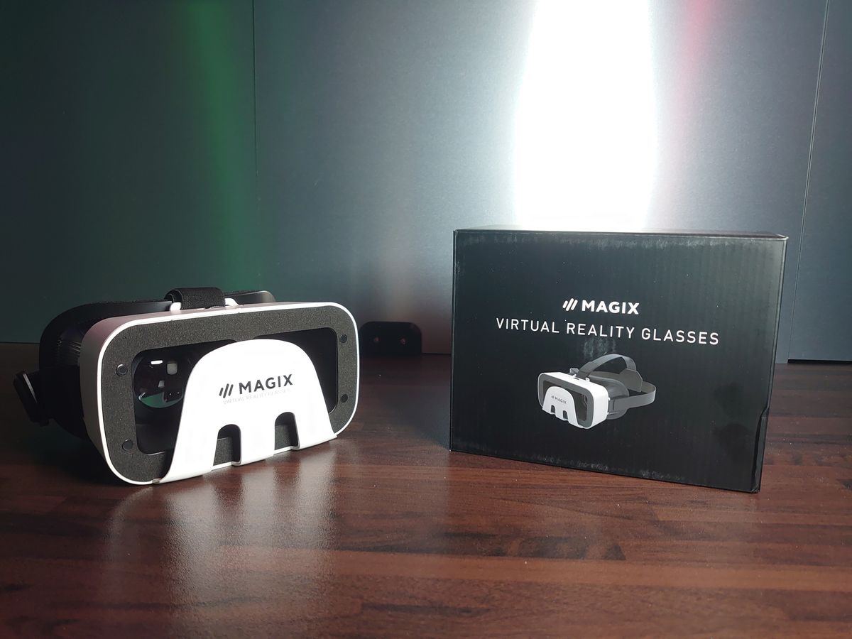 VR-Brille die es zu Magix Video pro X dazu gab.