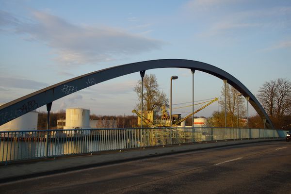 Träger der Franziusbrücke über den Dortmunder Hafen