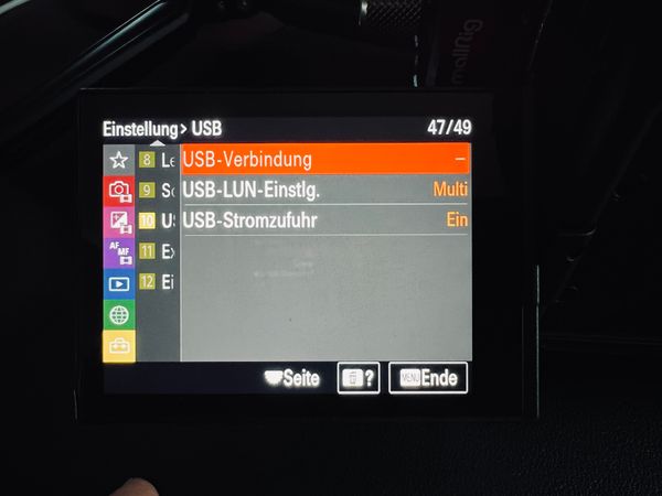 Der Strich bei USB ist schon merkwürdig.