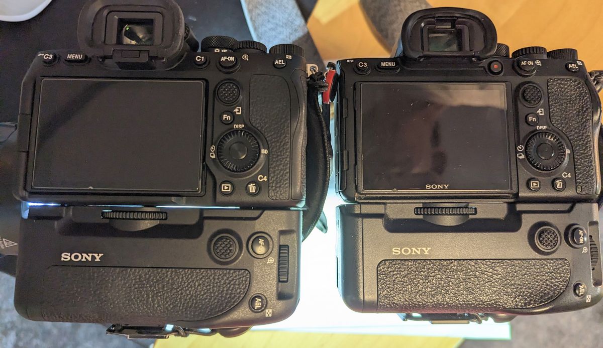 Vergleichsbild VG-C4EM an Sony ALpha 7IV und 7RIV