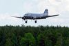 Ankunft der N877MG  ( 43-16340 ) C-47B Skytrain / Dakota / Pan American Airways System in Faßberg, zu dem Event: 70th Jubiläum der Luftbrücke  In einen weiteren Historischen Akt sollte daran erinnert werden, dass vor 70 Jahren die Alliierten die Menschen in West-Berlin vor dem Verhungern bewahrt hatten. Nach Typisch deutscher Lesart war die Bürokratie stärker als die Erinnerungskultur. Wir (Berliner Senat) haben den Rosinenbomber verboten über das Brandenburger Tor zu fliegen, und Süßigkeiten über Berlin abzuwerfen !  Da auch die geplante Landung auf den Flughafen Tempelhof untersagt wurde, kreisten die Rosinenbomber um die Stadt, überflog die Oberstadtbezirke und flog über Tempelhof und Schönefeld hinweg.