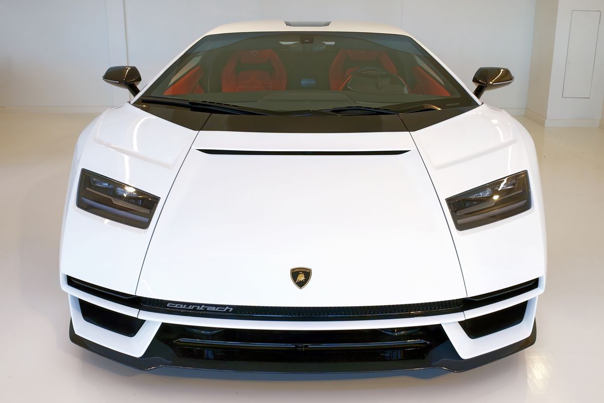 Die Neuauflage eines Legendären Autos, der Countach LPI 800-4 ausgestellt in Automobili-Lamborghini-Museum / Sant'Agata Bolognese, Italien