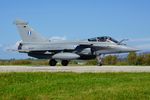 Die 450 Rafale EG von 332 MPK Taxiing zur Startbahn. Location : exercise Iniohos 2023 / Andravida Air Base / Air Tactics Center (ATC)