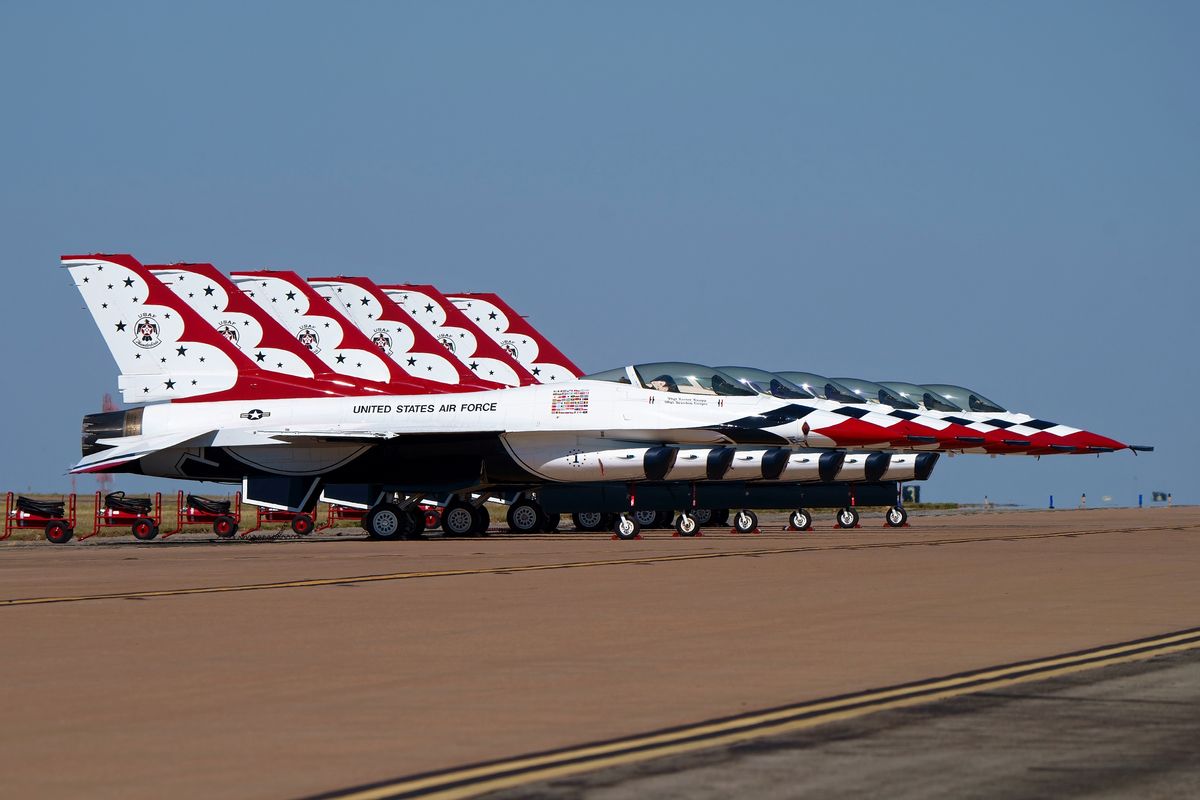 Die Thunderbirds Flightline, auf dem Fort Worth Alliance Airport in Texas.