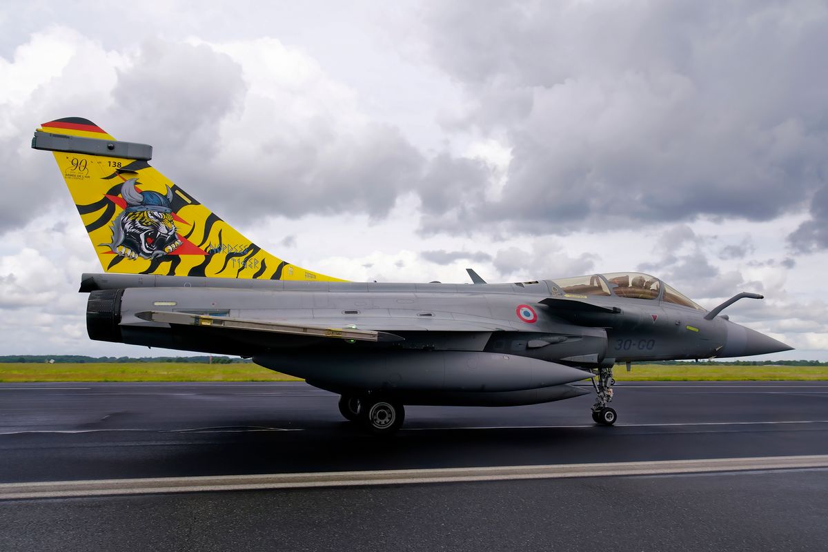 Die 138 / 30-GQ Rafale C von EC03.030 mit c/s NTM 2024 "Nordsee Tiger", Taxiing zur Startposition. Location : Nato Tiger Meet 2024 auf dem Fliegerhorst Schleswig-Jagel