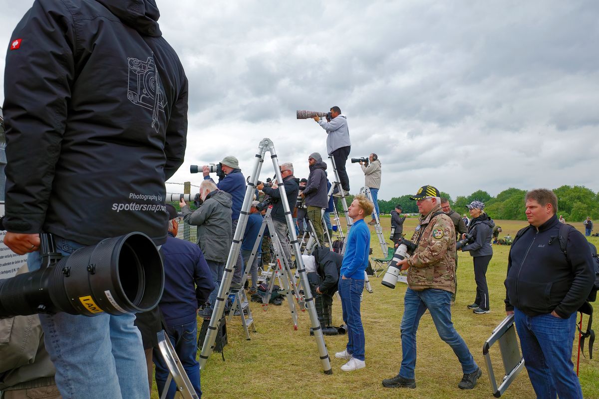 Eine Impressionen von den Nato Tiger Meet 2024, in Bild: Spotter bei der Arbeit ! Location : Nato Tiger Meet 2024 auf dem Fliegerhorst Schleswig-Jagel