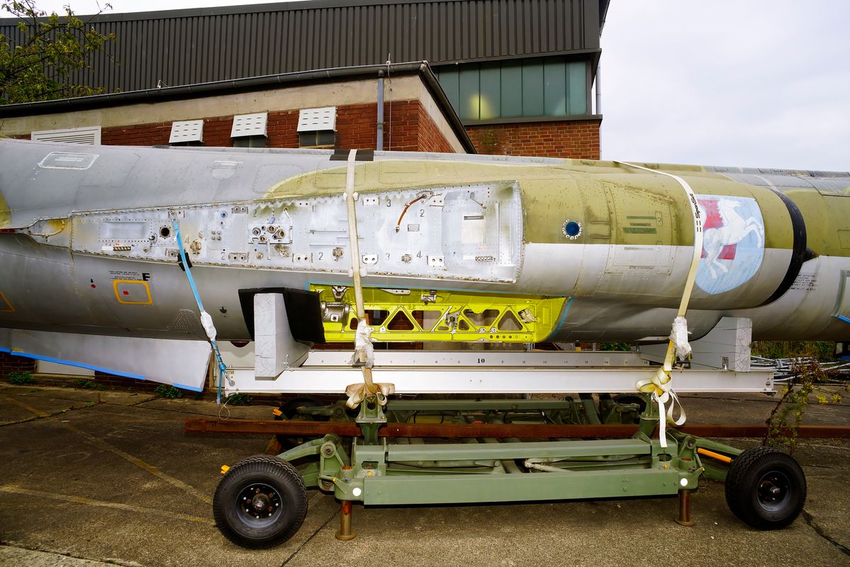 Der zum Teil restaurierte DF+101 (22+59) F-104G Starfighter,  painted als JaboG-36 des Westfalengeschwaders. Location : Die Privaten Militärgeschichtlichen Sammlung in Hangar 15, in der Theodor-Blank-Kaserne