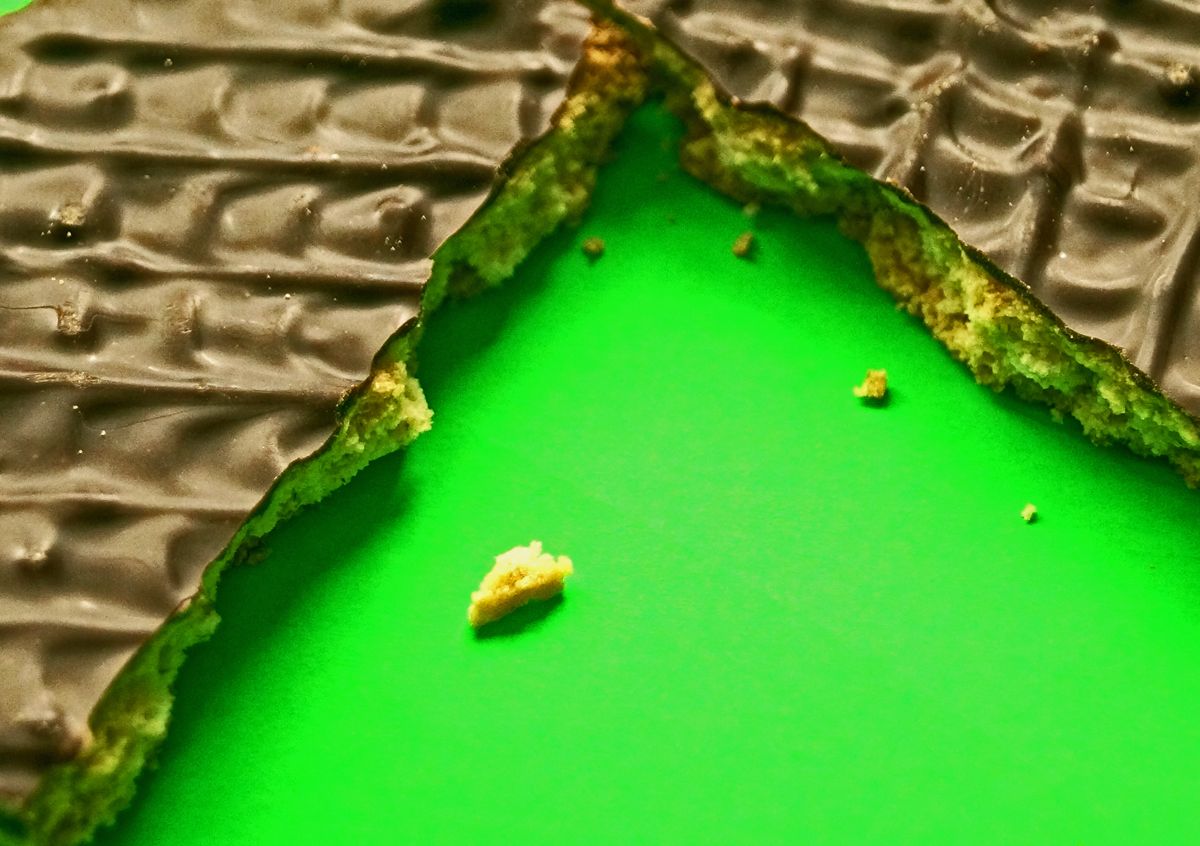 Broken biscuit