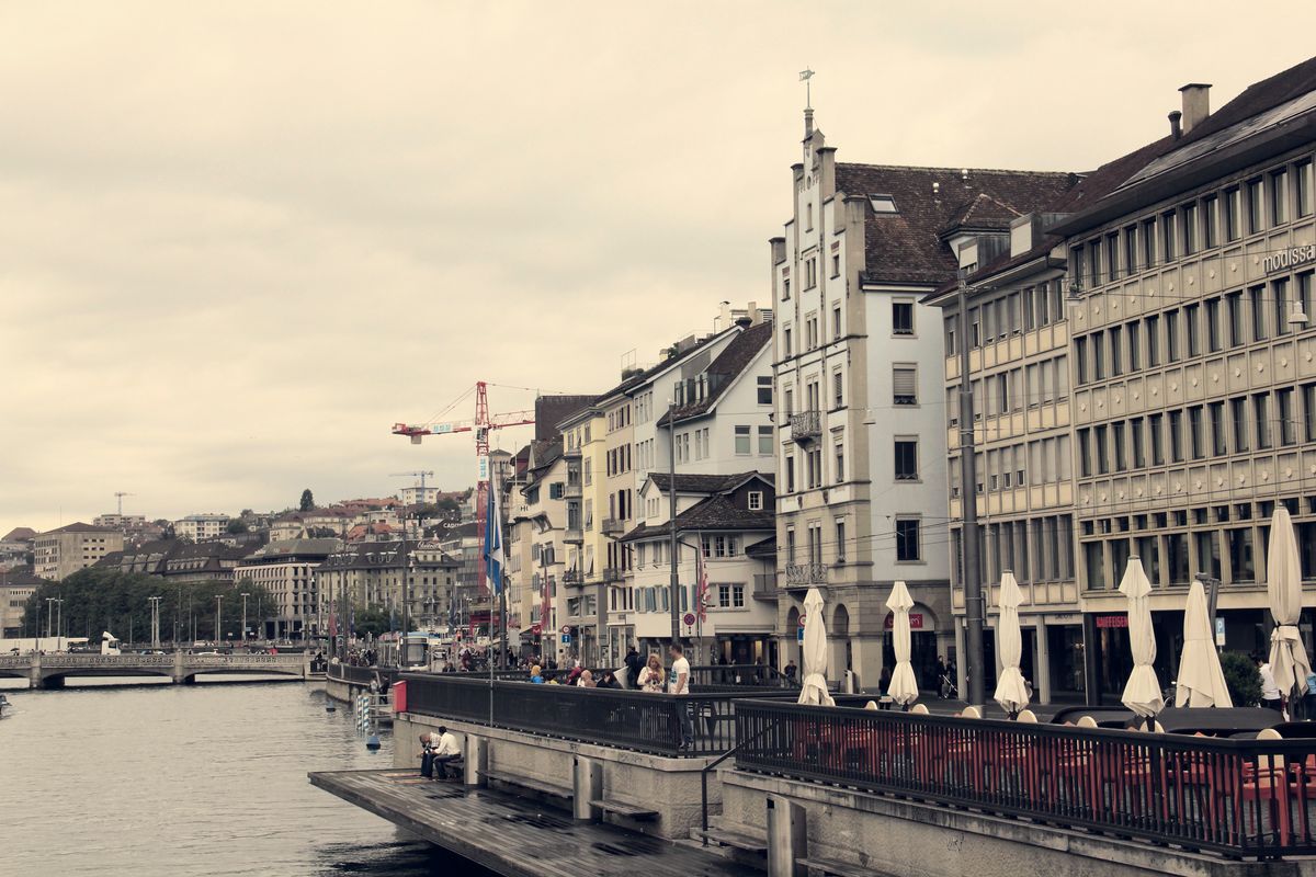 Zurich's beautiful dwellings and its Limmat river 